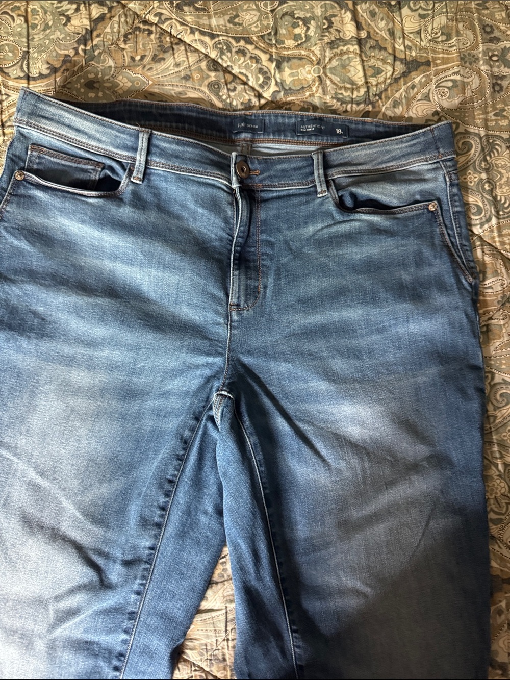 J. Jill Women's Straight Leg Faded Blue Denim Jeans